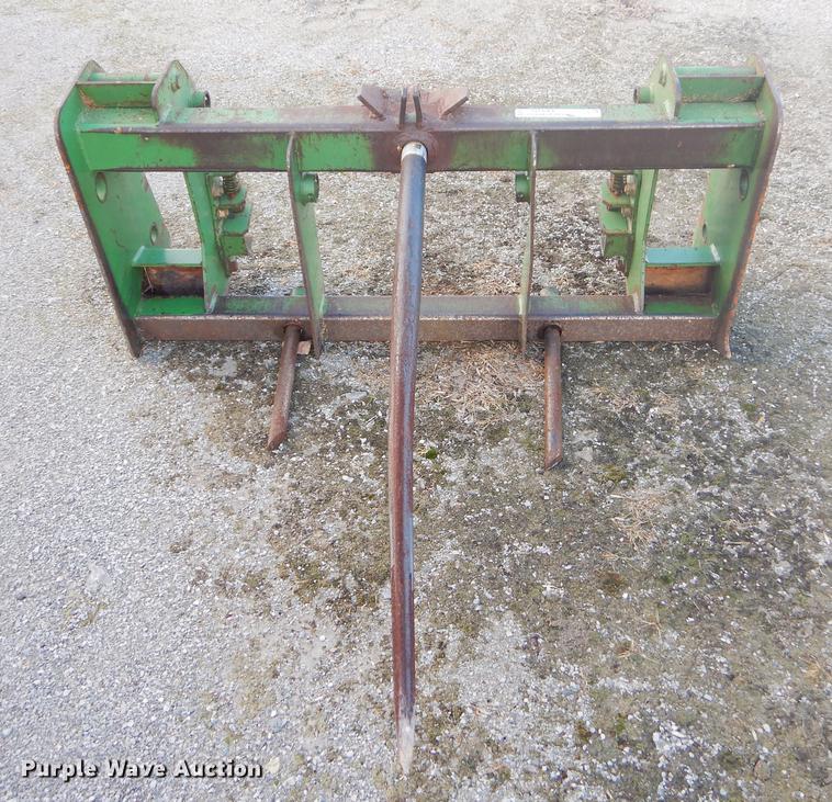 image for item ER9391 John Deere bale spear
