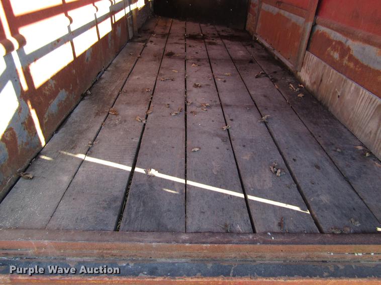 image for item EU9555 1987 Travalong livestock trailer