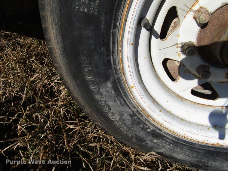 image for item EU9555 1987 Travalong livestock trailer