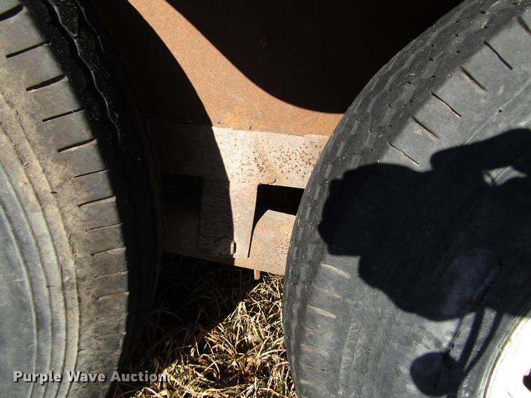 image for item EU9555 1987 Travalong livestock trailer