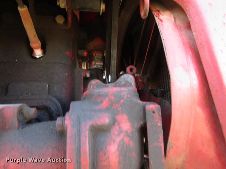 image for item EU9556 1940 International H tractor