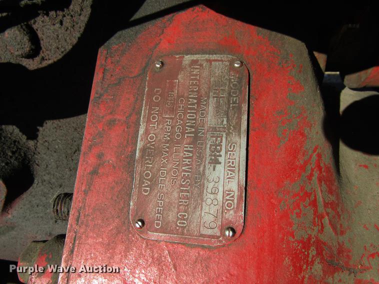 image for item EU9556 1940 International H tractor