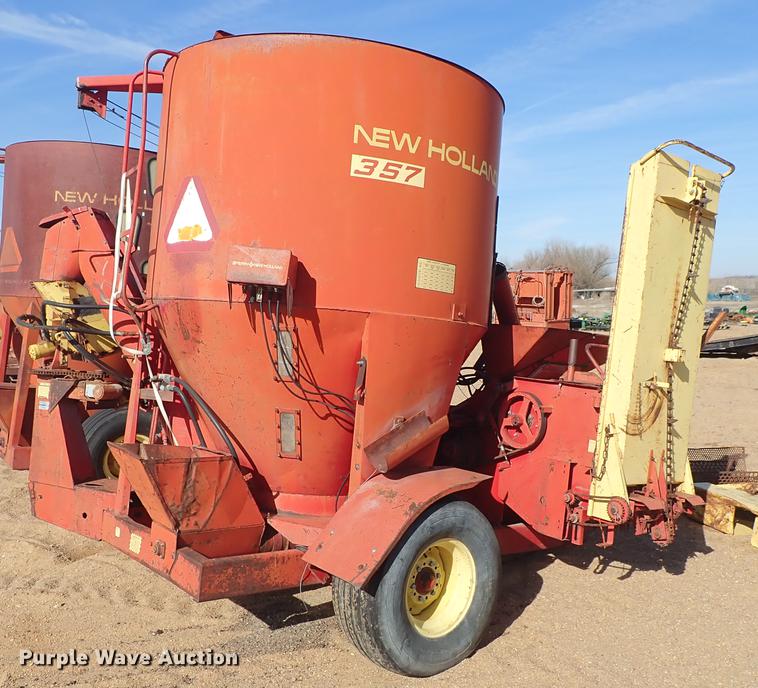 image for item FH9586 New Holland 357 hammer mill feed mixer