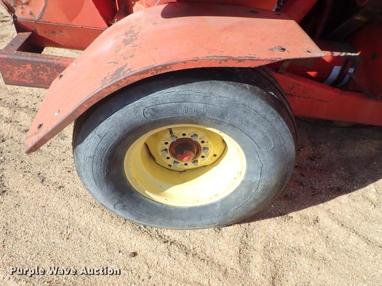 image for item FH9586 New Holland 357 hammer mill feed mixer