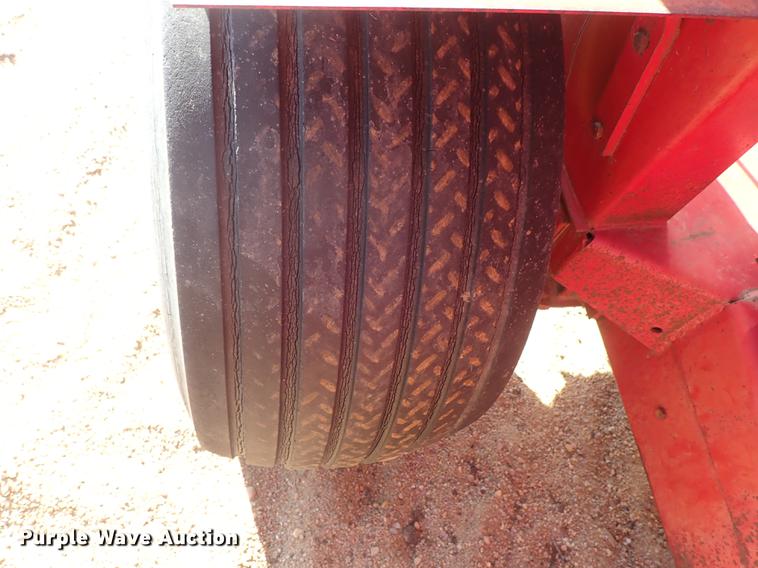 image for item FH9586 New Holland 357 hammer mill feed mixer