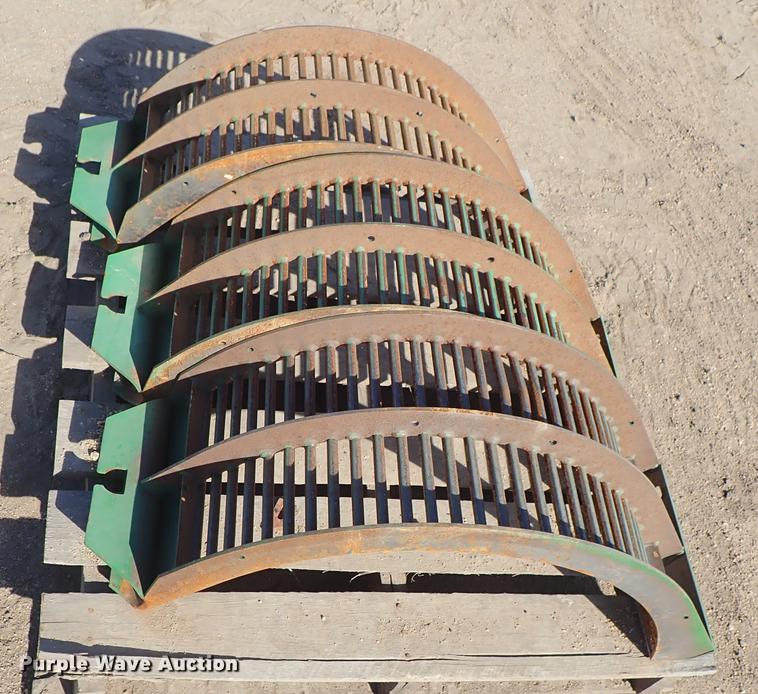 image for item FH9589 (3) John Deere concaves