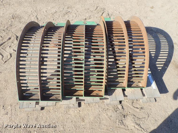 image for item FH9589 (3) John Deere concaves