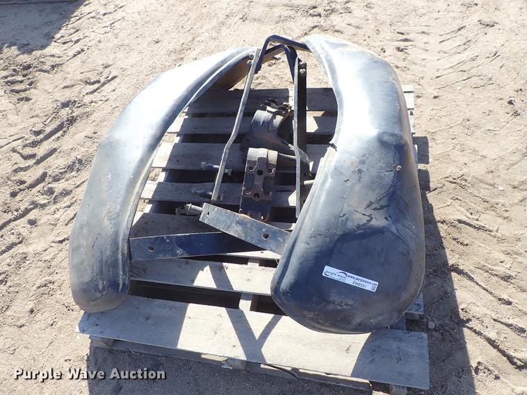 image for item FH9591 (2) John Deere 4960 plastic fenders