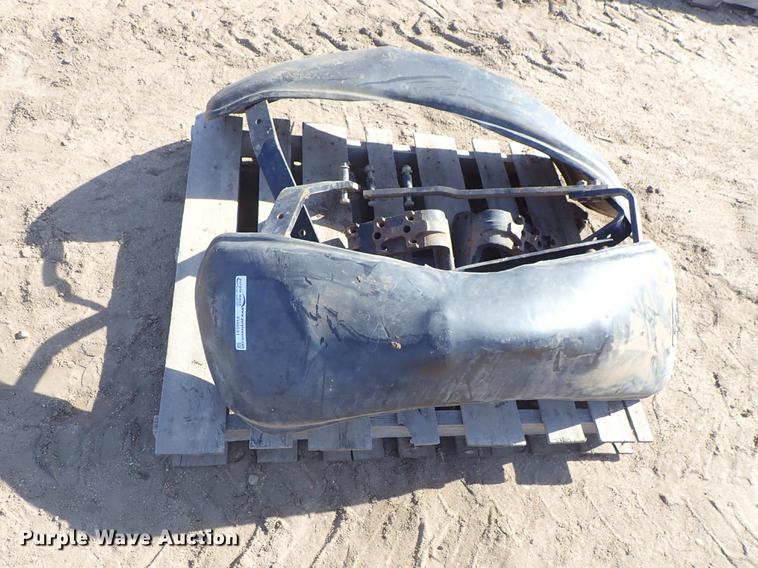 image for item FH9591 (2) John Deere 4960 plastic fenders