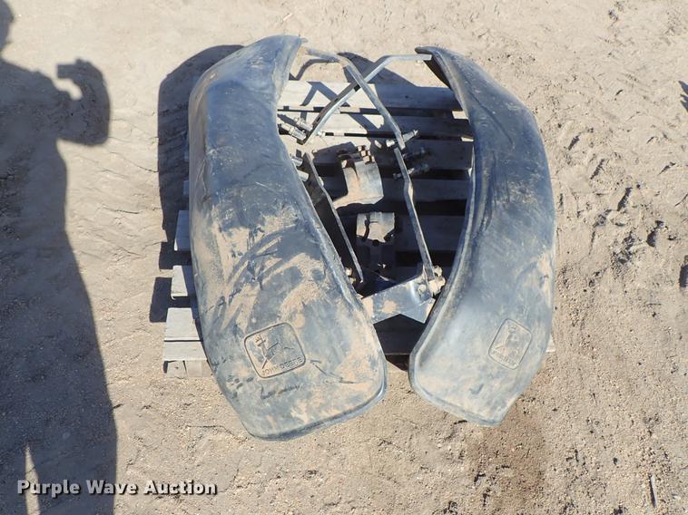 image for item FH9591 (2) John Deere 4960 plastic fenders
