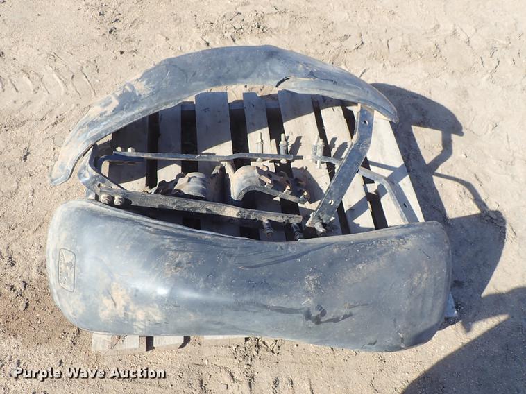 image for item FH9591 (2) John Deere 4960 plastic fenders