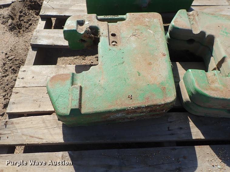 image for item FH9595 (5) John Deere weights