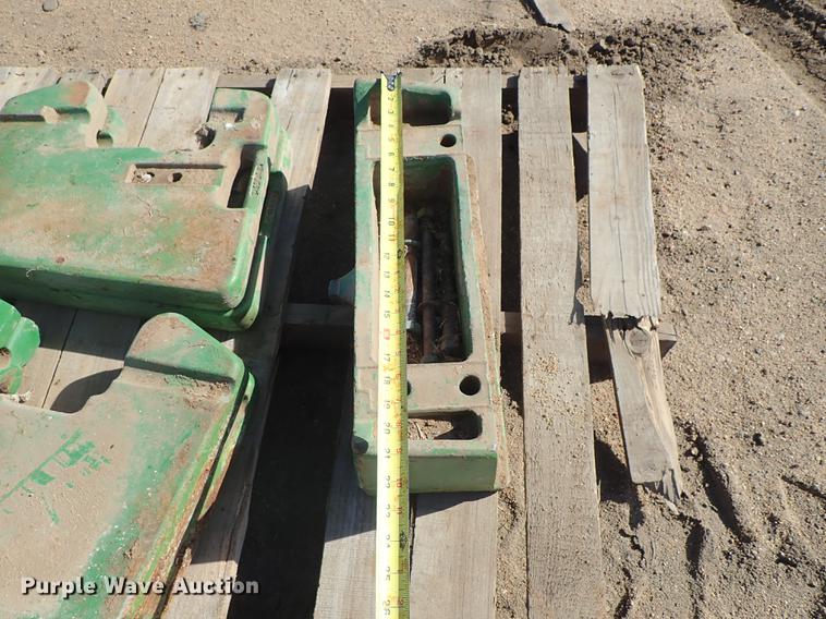 image for item FH9595 (5) John Deere weights