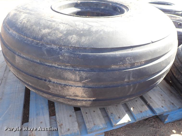 image for item FH9600 (7) tires and wheels