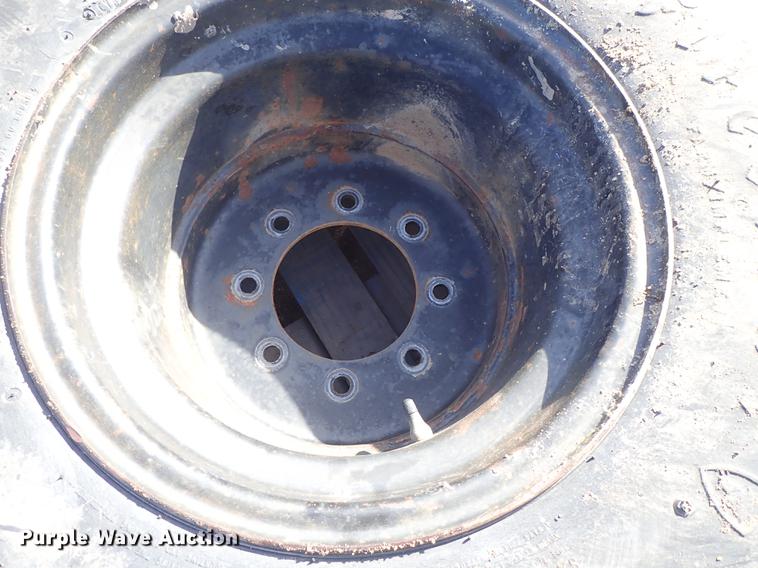 image for item FH9600 (7) tires and wheels