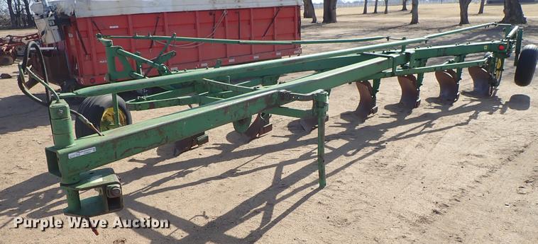 image for item FH9601 John Deere seven bottom plow