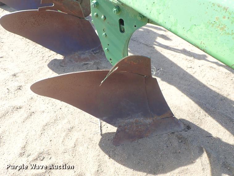 image for item FH9601 John Deere seven bottom plow