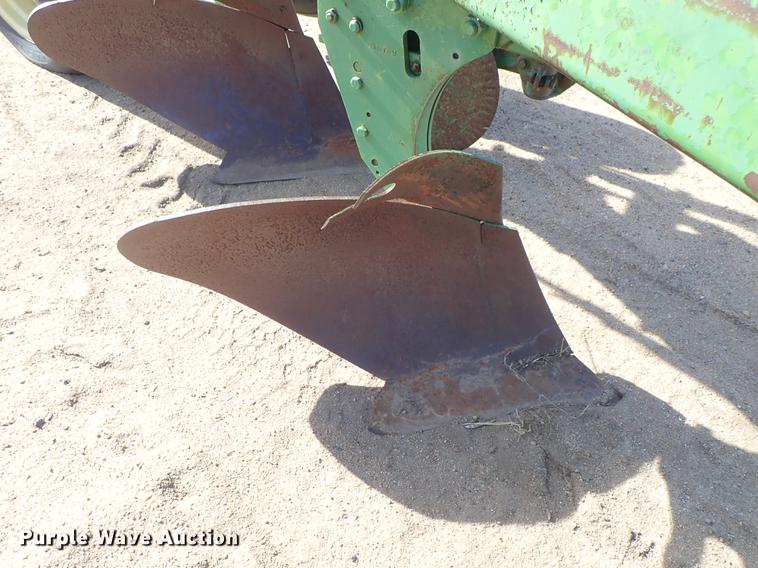 image for item FH9601 John Deere seven bottom plow