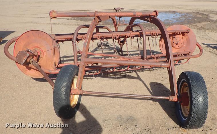 image for item FH9603 Massey-Ferguson 36 hay rake