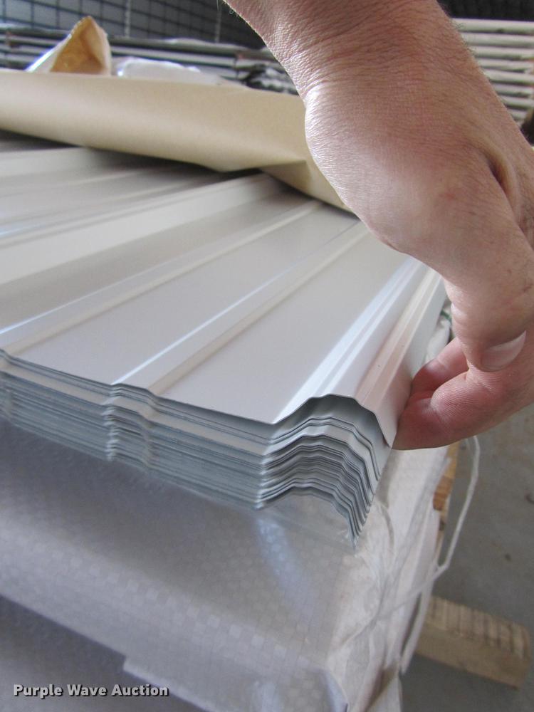 image for item G1519 (60) sheets of metal siding/roofing