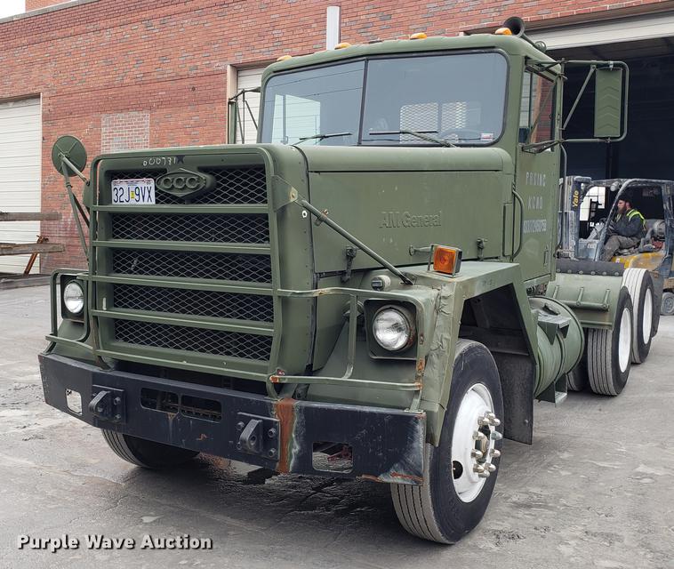 image for item AN9463 1983 Am General M915A1 semi truck