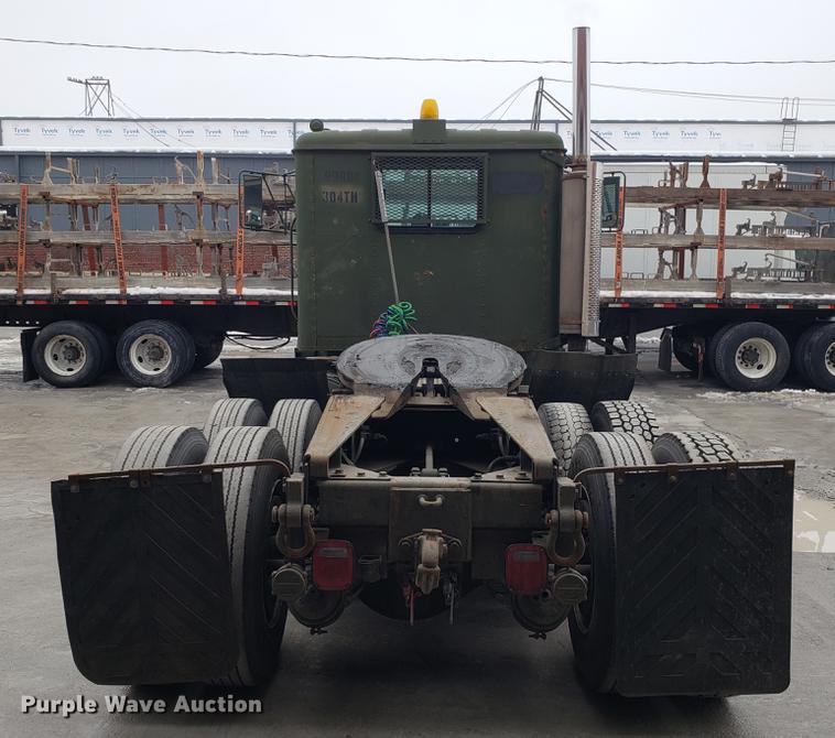 image for item AN9463 1983 Am General M915A1 semi truck