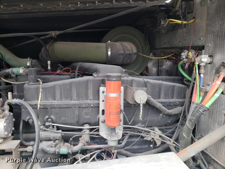 image for item AN9463 1983 Am General M915A1 semi truck