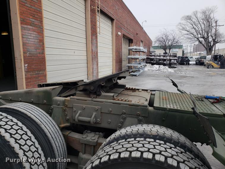 image for item AN9463 1983 Am General M915A1 semi truck