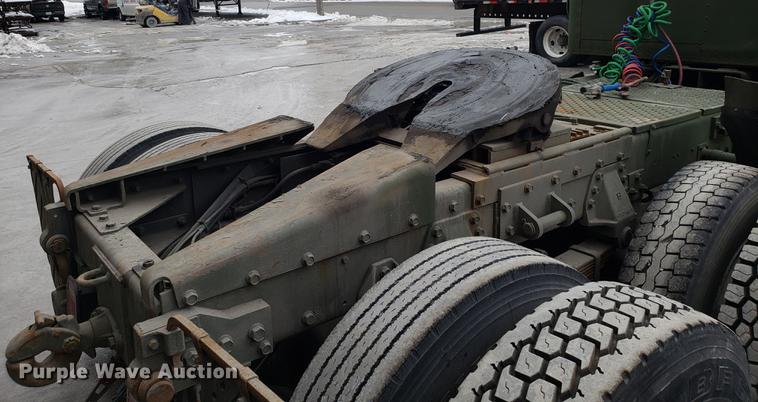 image for item AN9463 1983 Am General M915A1 semi truck