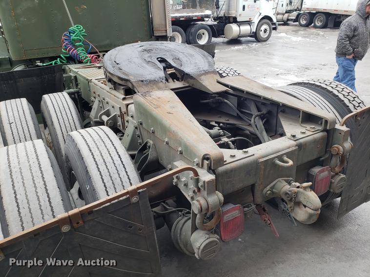 image for item AN9463 1983 Am General M915A1 semi truck