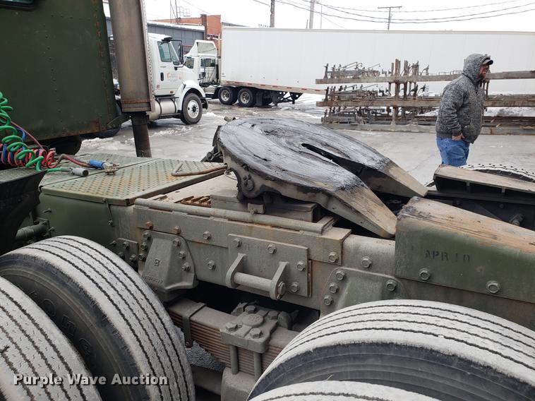 image for item AN9463 1983 Am General M915A1 semi truck