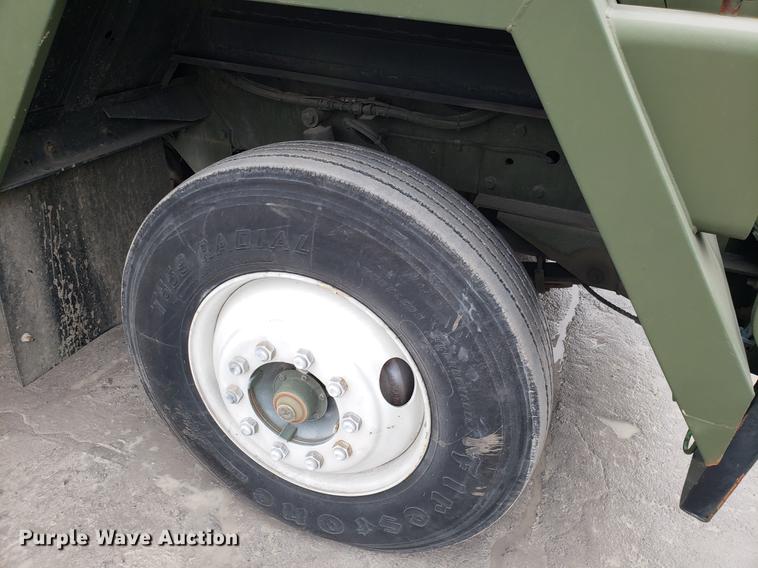 image for item AN9463 1983 Am General M915A1 semi truck