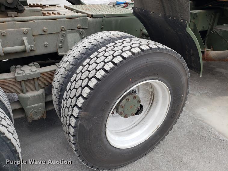 image for item AN9463 1983 Am General M915A1 semi truck