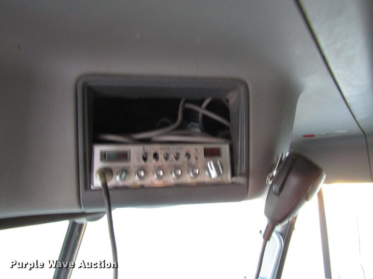 image for item DB6916 2005 Freightliner Columbia semi truck