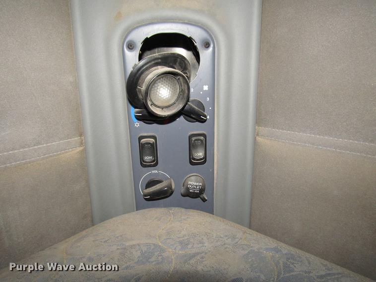 image for item DB6916 2005 Freightliner Columbia semi truck