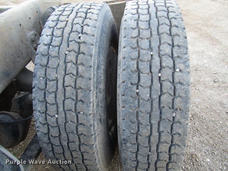 image for item DB6916 2005 Freightliner Columbia semi truck