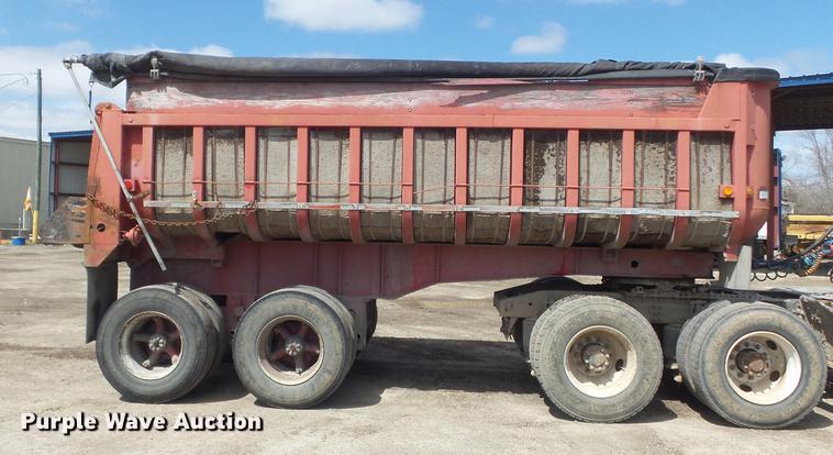 image for item DC7369 1971 Fruehauf DN-F2-DB4-24 end dump trailer