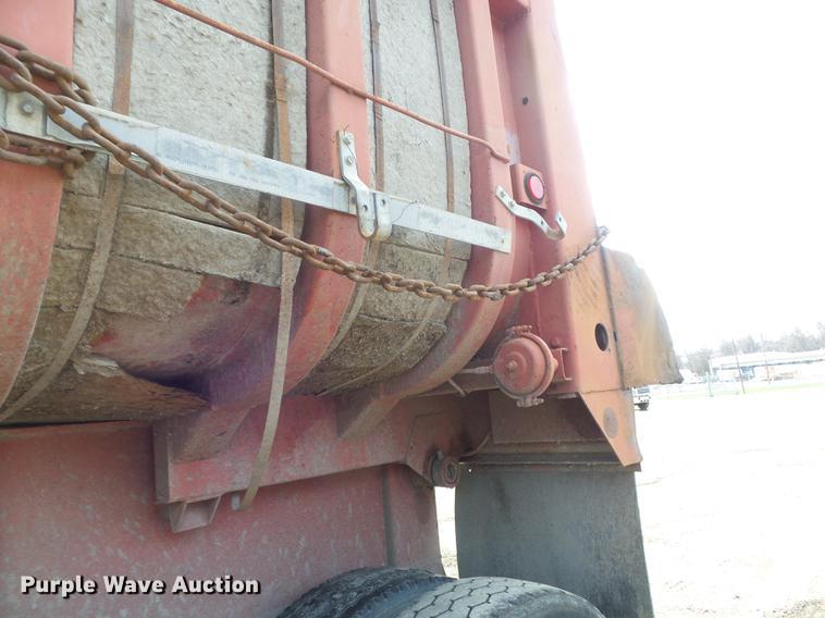 image for item DC7369 1971 Fruehauf DN-F2-DB4-24 end dump trailer