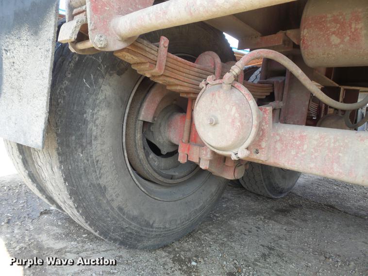 image for item DC7369 1971 Fruehauf DN-F2-DB4-24 end dump trailer