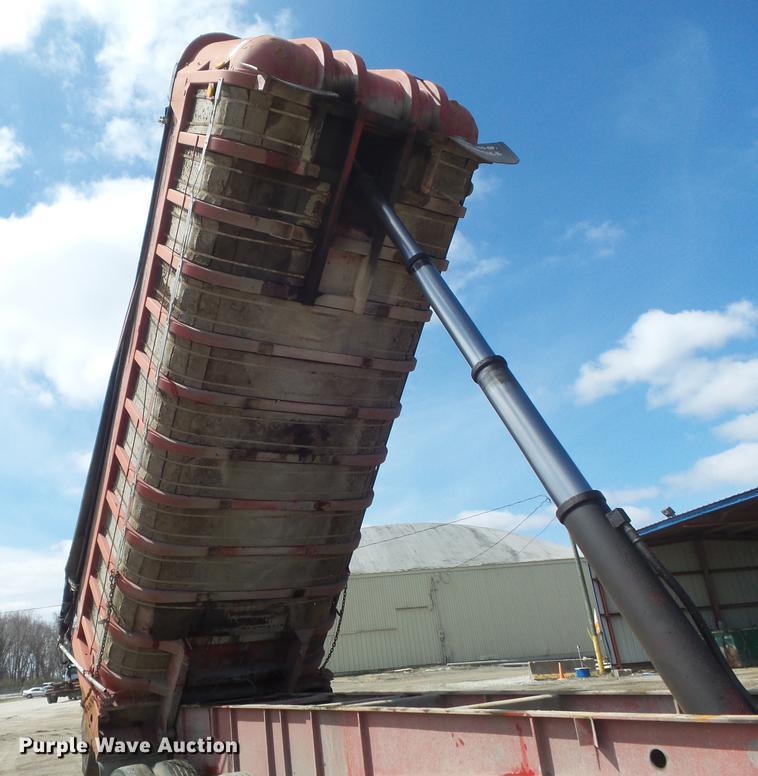 image for item DC7369 1971 Fruehauf DN-F2-DB4-24 end dump trailer