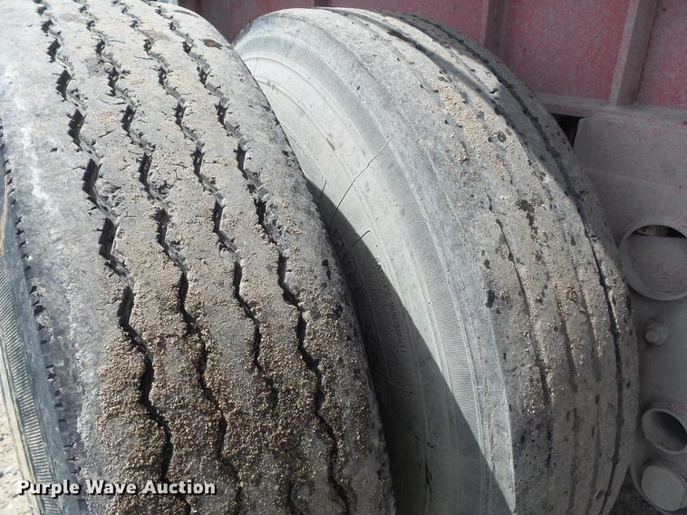 image for item DC7369 1971 Fruehauf DN-F2-DB4-24 end dump trailer