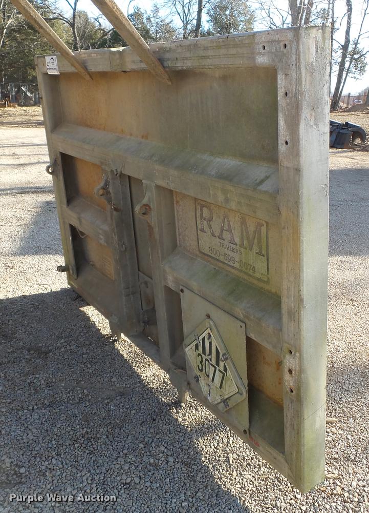 image for item DD2377 RAM dump trailer tailgate