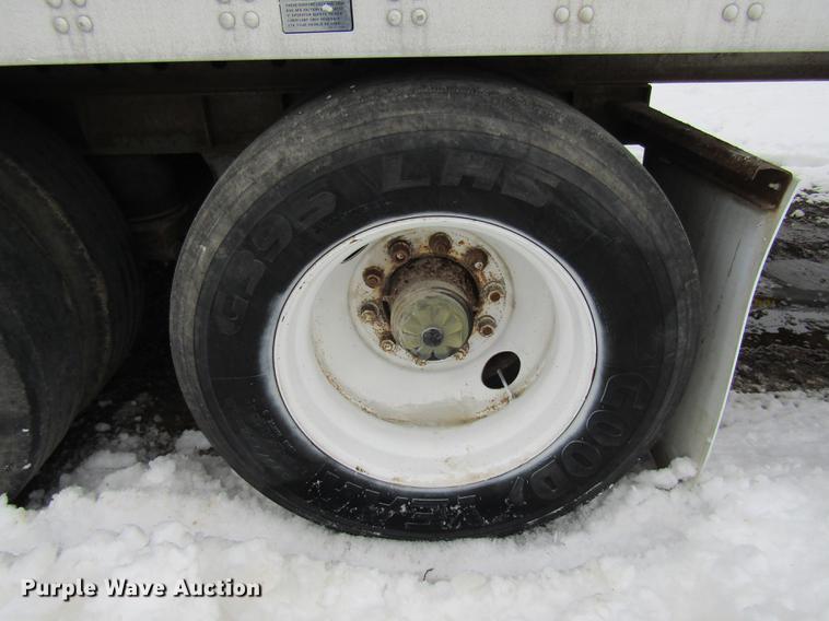 image for item DE5974 1996 Fruehauf FBHLP-91.5NT2-53W dry van trailer