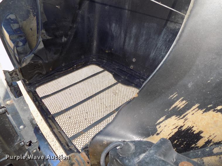 image for item DE7562 2012 Peterbilt Paccar 386 semi truck