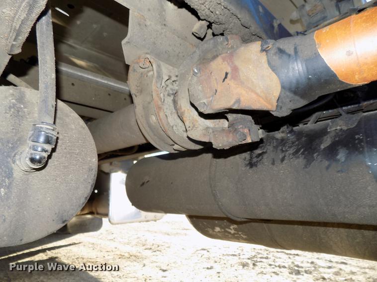 image for item DE7562 2012 Peterbilt Paccar 386 semi truck