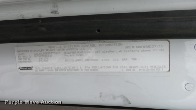 image for item DG2855 2016 Freightliner Cascadia semi truck