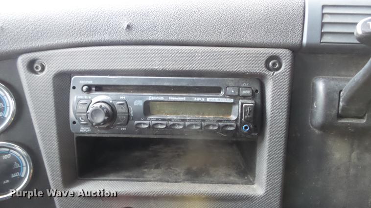 image for item DG2855 2016 Freightliner Cascadia semi truck