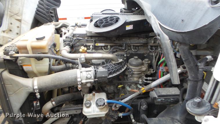 image for item DG2855 2016 Freightliner Cascadia semi truck