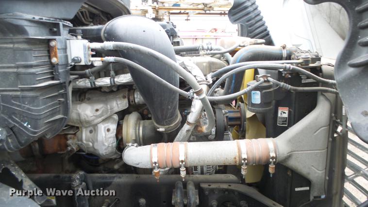 image for item DG2855 2016 Freightliner Cascadia semi truck