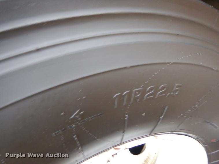 image for item ER9357 2010 Mickey 12AT side load enclosed trailer